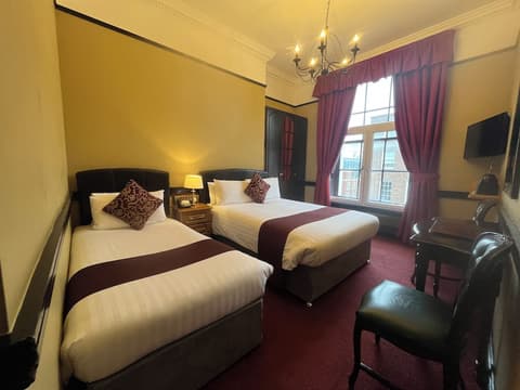 Russell Court Hotel