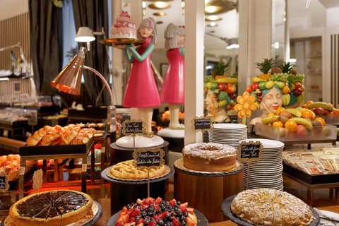 De La Pace, Sure Hotel Collection by Best Western