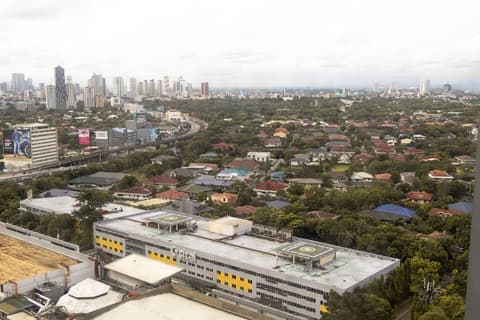 Holiday Inn & Suites Manila Galleria by IHG, View from room