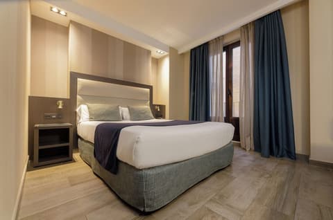 Hotel Reina Cristina, Room