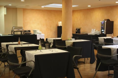 Hotel Abbot, Property amenity