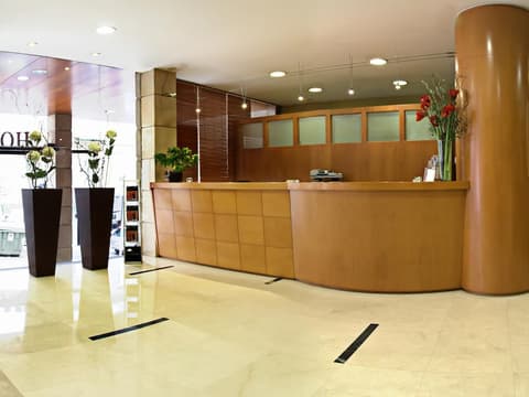 Hotel Sercotel Tres Luces, Reception
