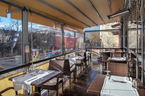 Hotel Charles, Terrace/patio