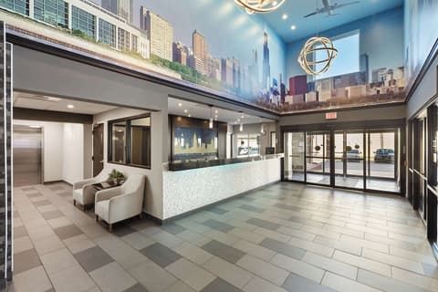 Best Western Inn & Suites - Midway Airport