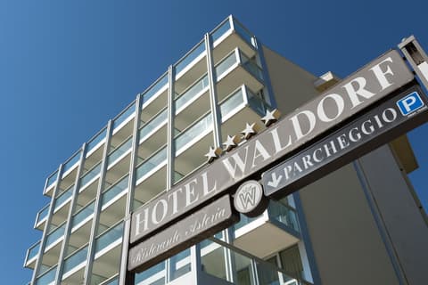 Waldorf Suite Hotel