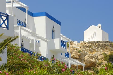 Dolphin Bay Seaside Resort & Suites, Exterior