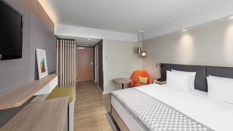 Holiday Inn Munich - City Centre by IHG, Room