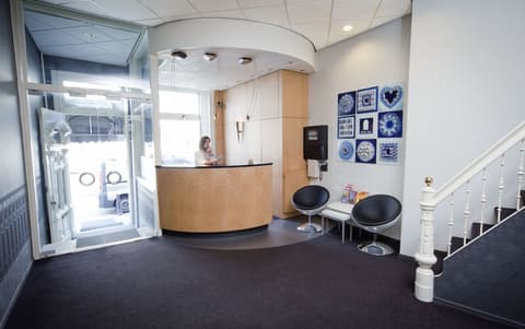 Hotel Nes Amsterdam, Reception