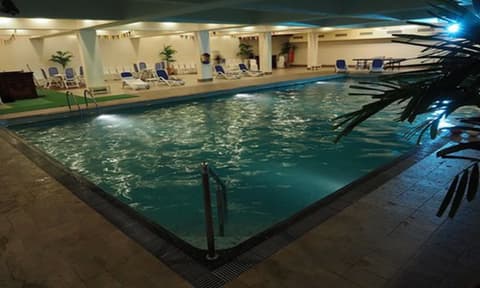 Pearl Continental Hotel Karachi, Indoor pool