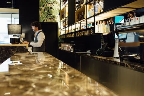 Hotel Malcom and Barret