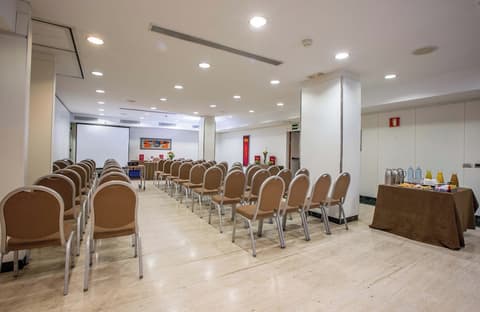 Leonardo Hotel Madrid City Center, Meeting facility