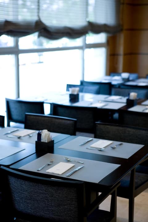 NH Valencia Center, Breakfast area
