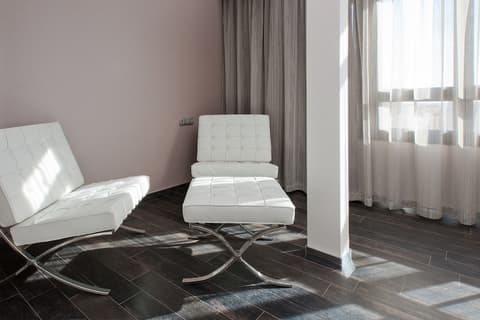 NH Castellón Mindoro Hotel