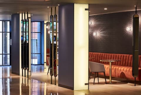 NH Sants Barcelona, Lobby