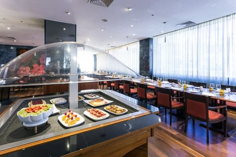 Radisson Blu Hotel, Restaurant