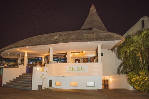 Hotel Sarakawa, Restaurant