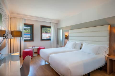 Hotel Santiago Plaza Affiliated by Meliá, Room