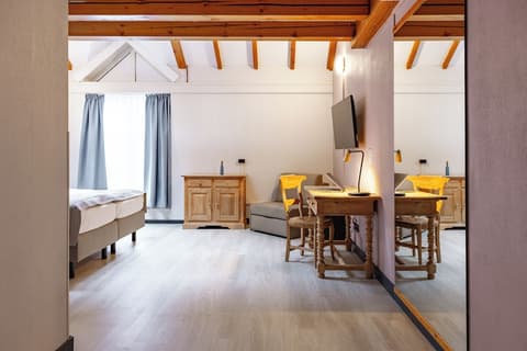 Garner Hotel Dusseldorf Main Station by IHG, Room