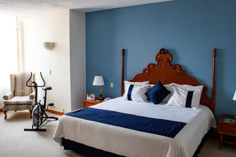 HMB Guadalajara Centro, Room