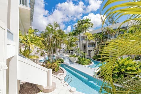 Savannah Beach Club Hotel, Pool