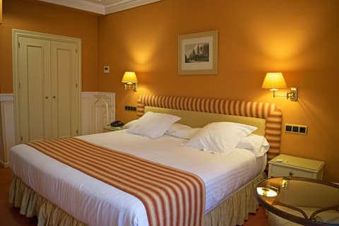 Alhambra Palace Hotel, Room