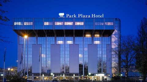 Park Plaza Utrecht, Exterior