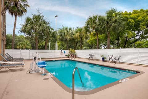 Comfort Inn & Suites Fort Lauderdale West Turnpike