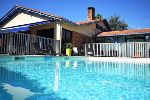 Kyriad Prestige - Bordeaux Aeroport