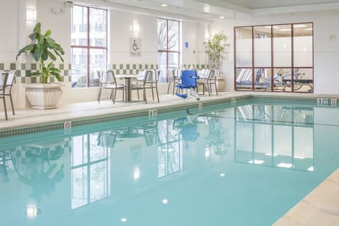 Doubletree By Hilton Boston Logan Airport Chelsea