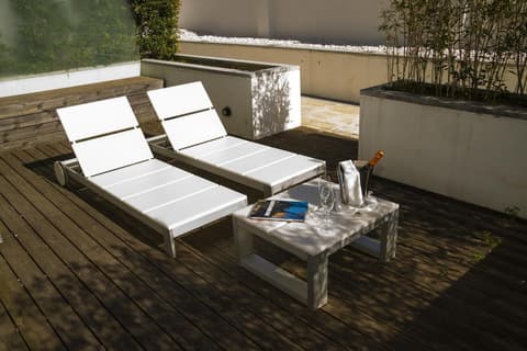 Hotel Jerónimos 8, Balcony