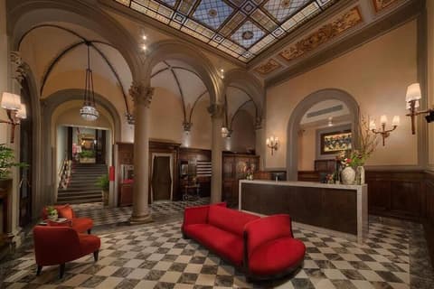 NH Collection Firenze Porta Rossa, Lobby