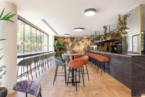 Hotel Acta Piramides, Reception