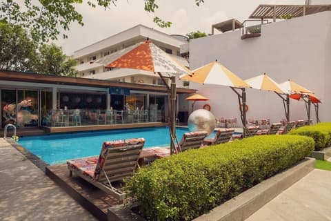 The Park New Delhi, Pool