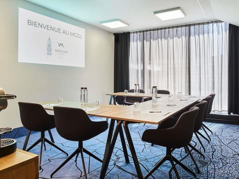 Mercure Paris Gare De Lyon TGV, Miscellaneous