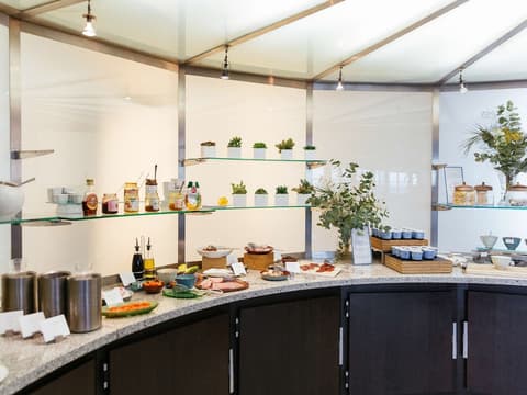 Sofitel Biarritz Le Miramar Thalassa Sea & Spa, Breakfast buffet