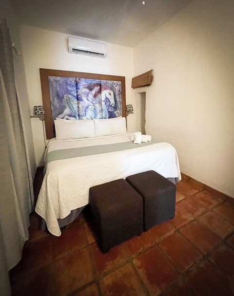 At Wind Chimes Boutique Hotel, Room