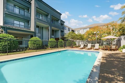 Courtyard By Marriott Dallas - Lewisville, Pool