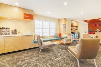 TownePlace Suites Denver Tech Center, Lobby