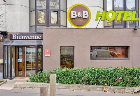 B&B HOTEL Paris Châtillon, Front of property