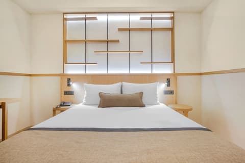 Capsis Astoria Heraklion Hotel, Room