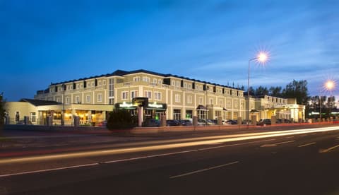 Clanree Hotel & Leisure Centre, Front of property