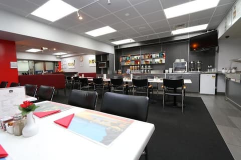 Edit Auckland Central, Restaurant