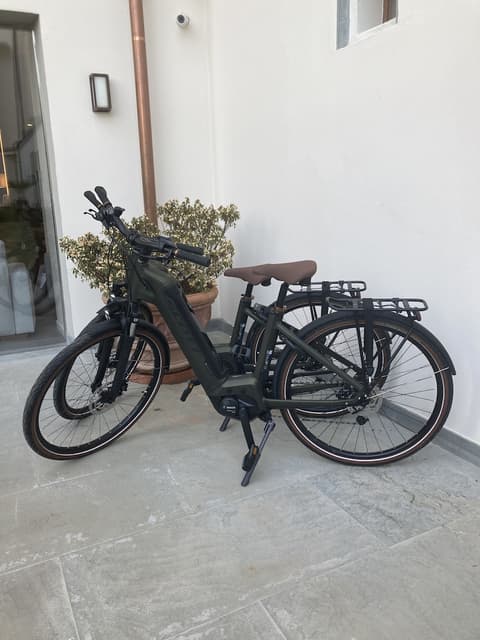 Villa Neroli, Bicycling