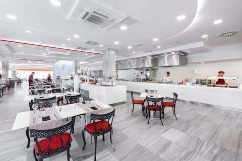 Alexandre Troya, Restaurant