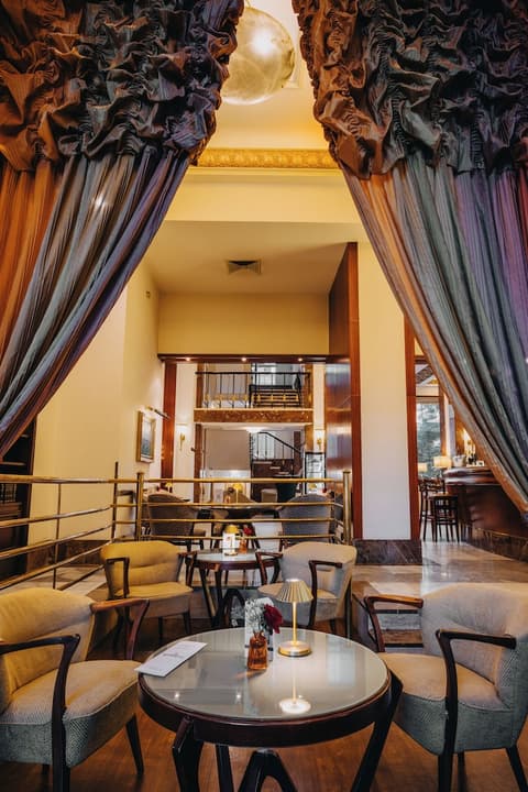 Grand Hotel International