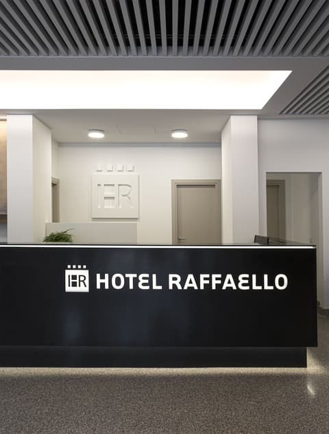Hotel Raffaello, Reception