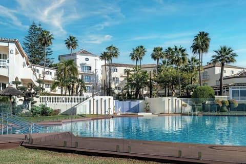 Grand Hotel Las Dunas, Autograph Collection, Pool