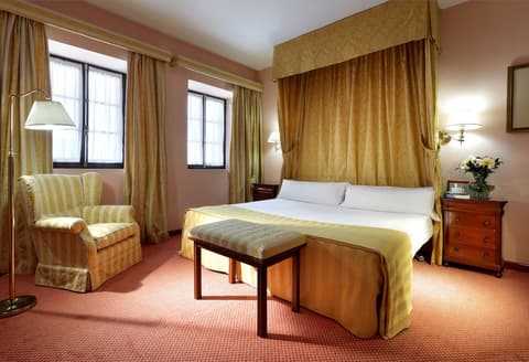 Crisol Monasterio de San Miguel, Room