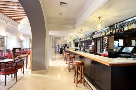 Crisol Monasterio de San Miguel, Bar (on property)