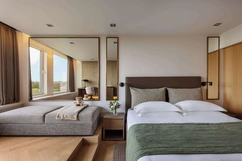 Royal Garden Hotel